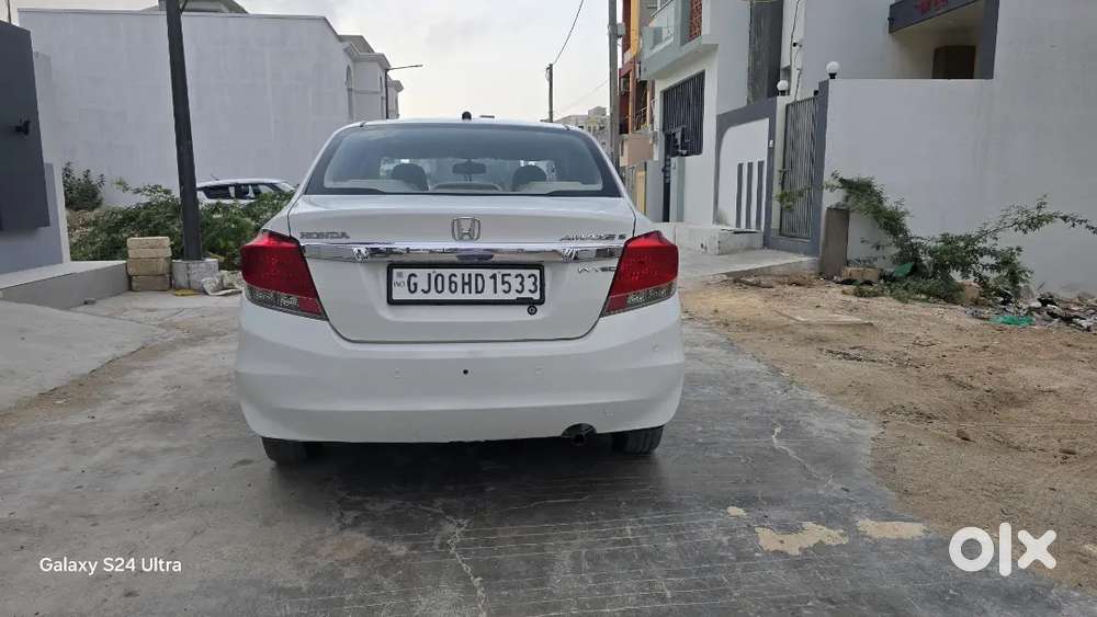Honda Amaze 1.2 Petrol + Cng