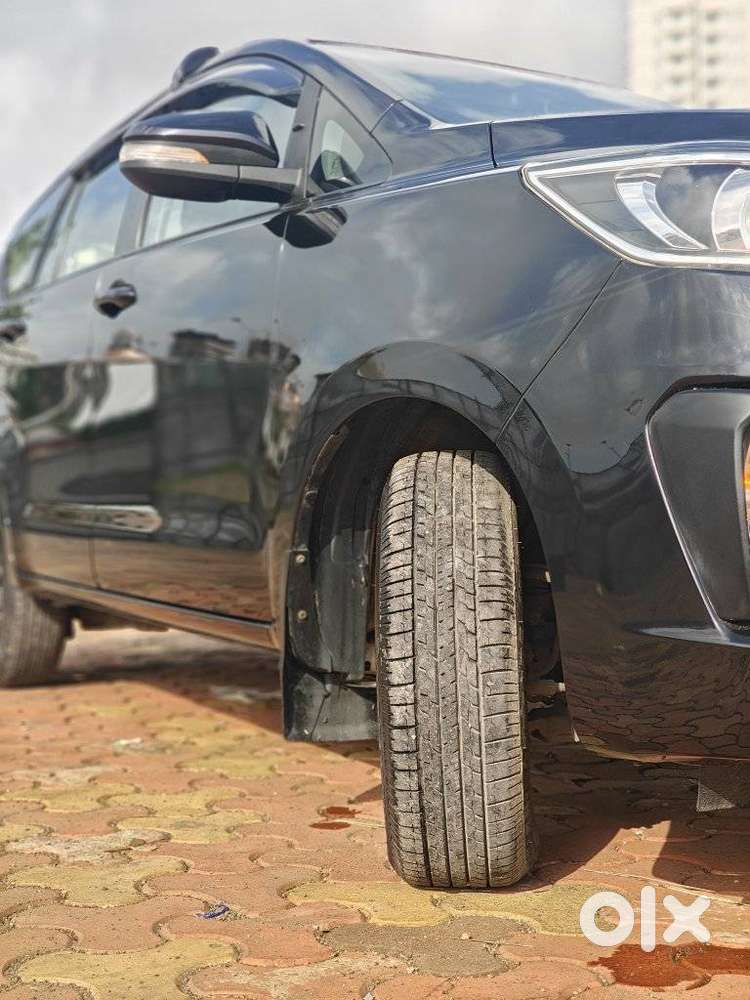 Toyota Innova Crysta 2.4 Gx Limited Edition 8 Str, 2022, Diesel