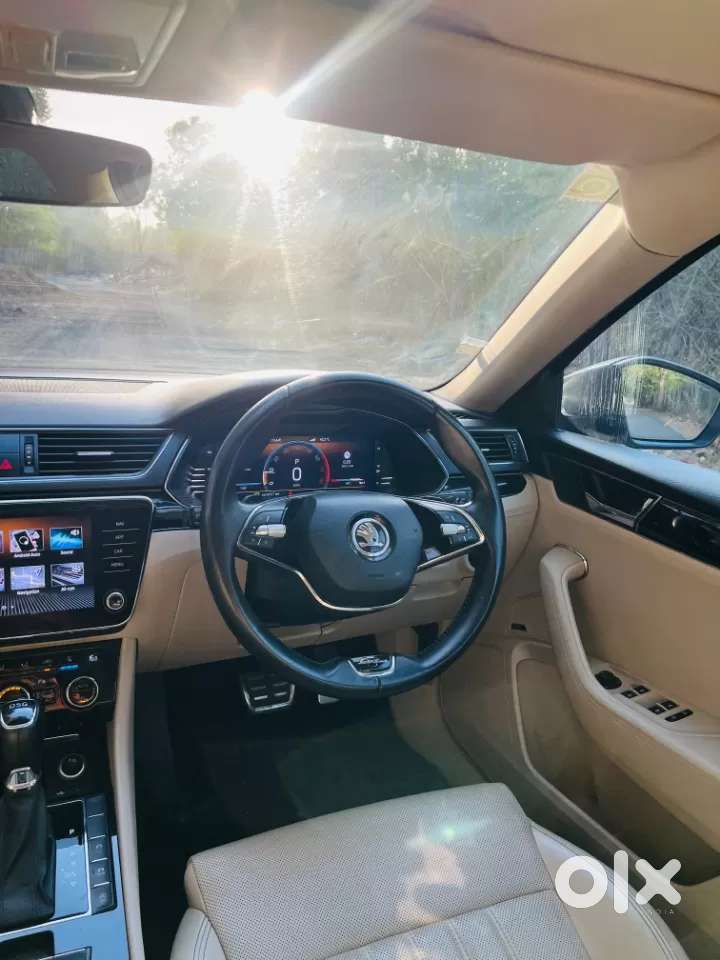 Skoda Superb 2.0 L&k Tsi At, 2022, Petrol