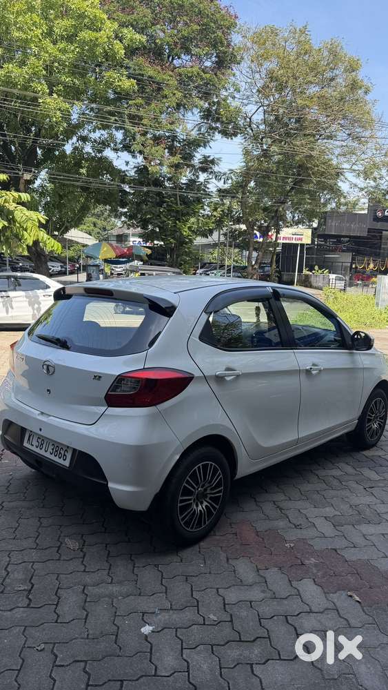 Tata Tiago Xz, 2016, Petrol