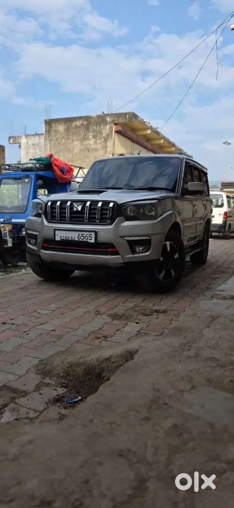Mahindra Scorpio S10 To S11 Classic Convart 2015 Diesel
