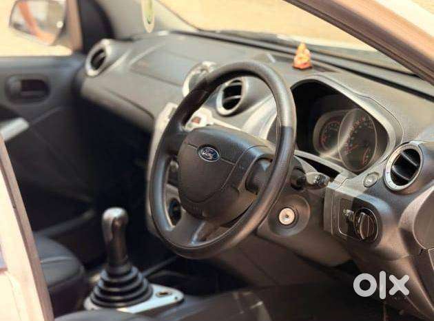 Ford Figo Titanium 2010