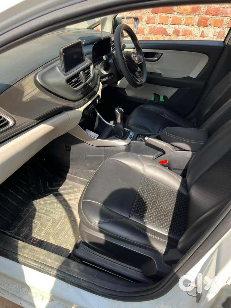 Tata Altroz Ev 2022 Petrol Well Maintained