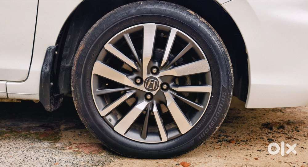 Honda City Zx Cvt, 2022, Petrol