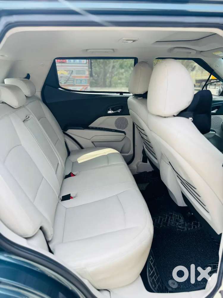 Mahindra Xuv300 2023