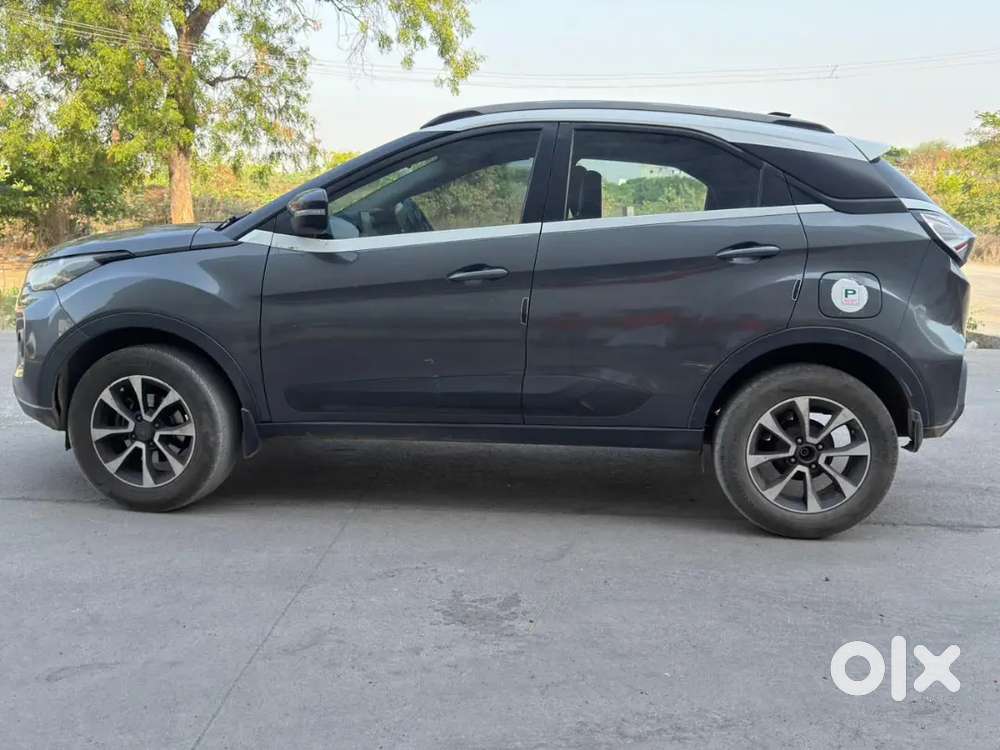 Nexon Xz Plus Sunroof Excellent Condition
