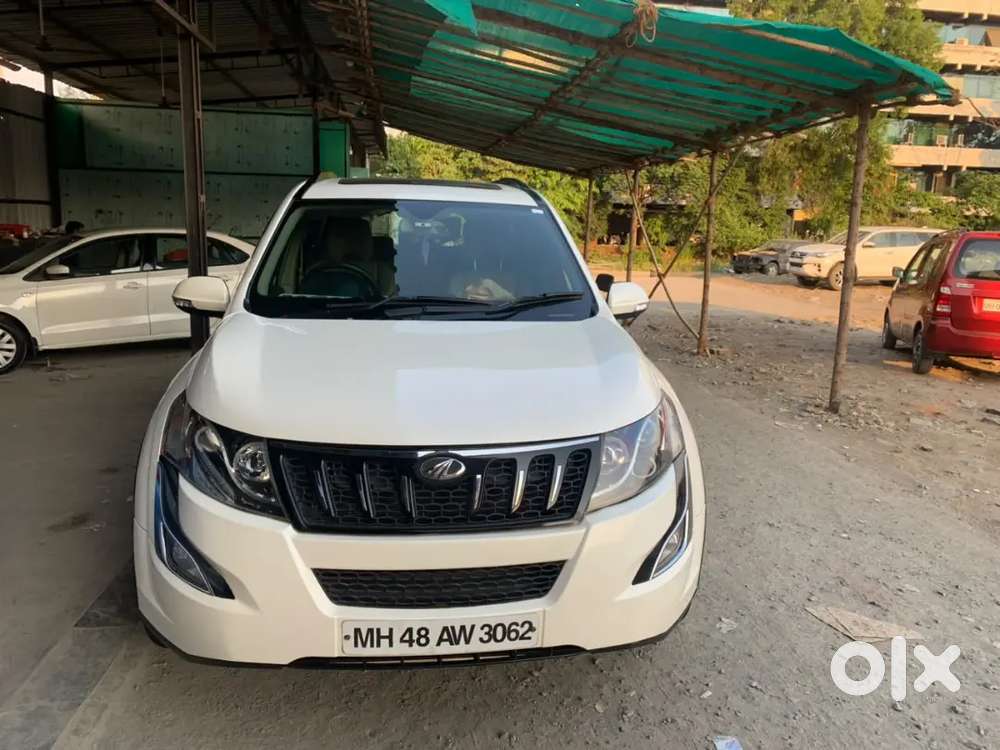 Mahindra Xuv500 2017 Diesel Manual Pearl White Top Model