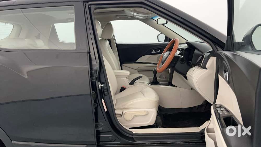 Mahindra Xuv300 W8 Option Diesel, 2021, Diesel