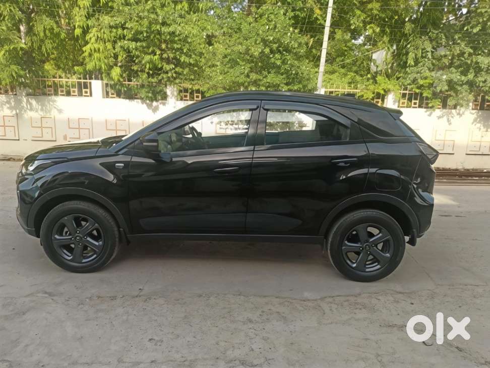 Tata Nexon 1.5 Revotorq Xz Plus (o) Dark Edition, 2023, Diesel