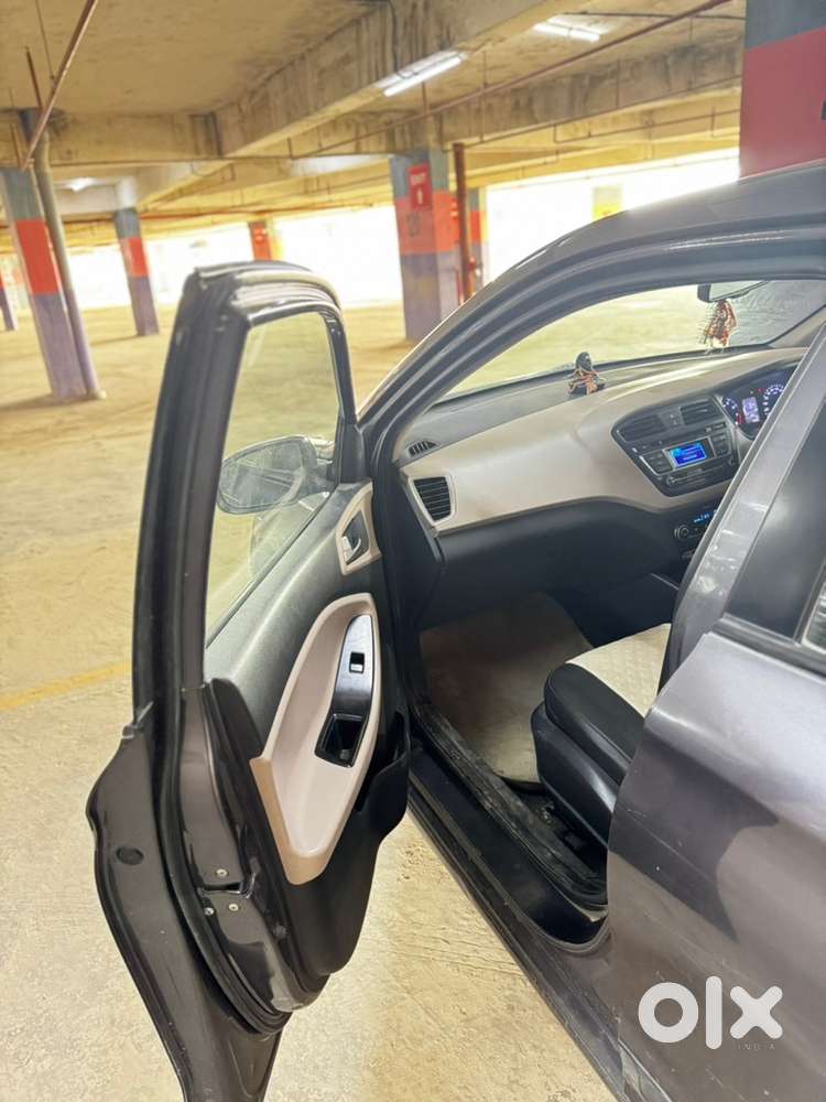 Hyundai New I20 Manual 2015 Petrol And Cng On Paper