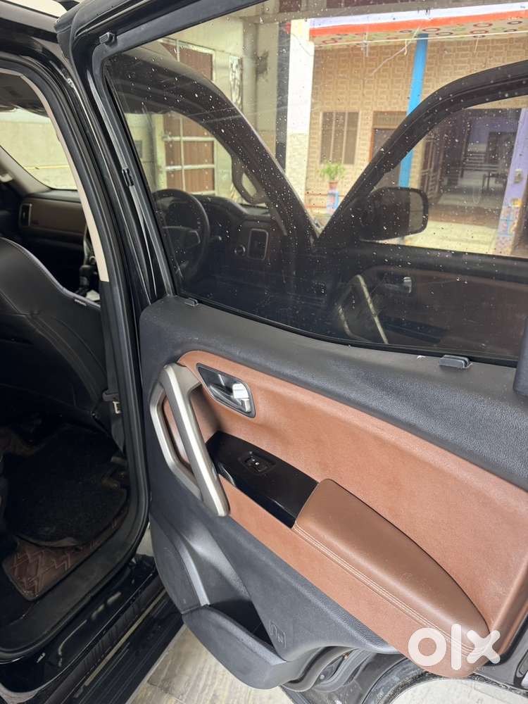 Mahindra Scorpio N Petrol 2025