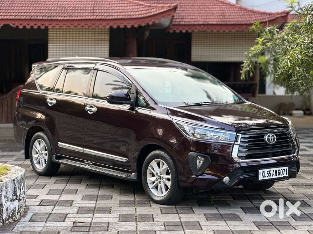 Toyota Innova Crysta 2.8 Gx At 8s, 2018, Diesel