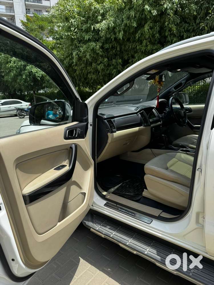 White Ford Endeavour Diesel July2018