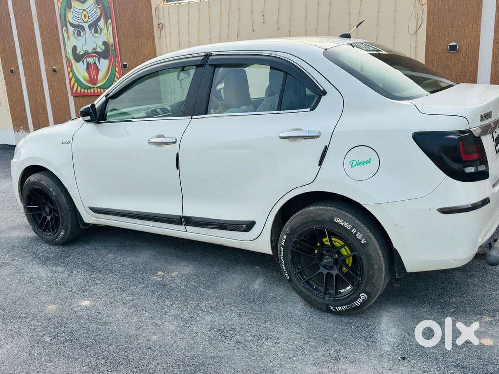 Maruti Suzuki Dzire 1.2 Zxi, 2023, Petrol