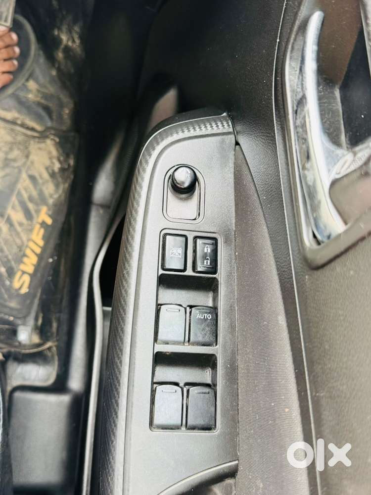 Maruti Suzuki Swift, 2023, Petrol