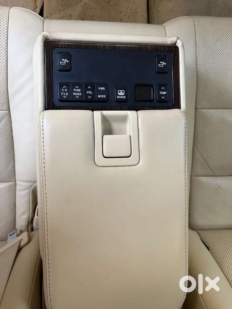 Toyota Camry 2016 Petrol Well Maintained