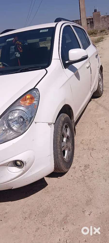 Hyundai I20 2011 Diesel 90000 Km Driven