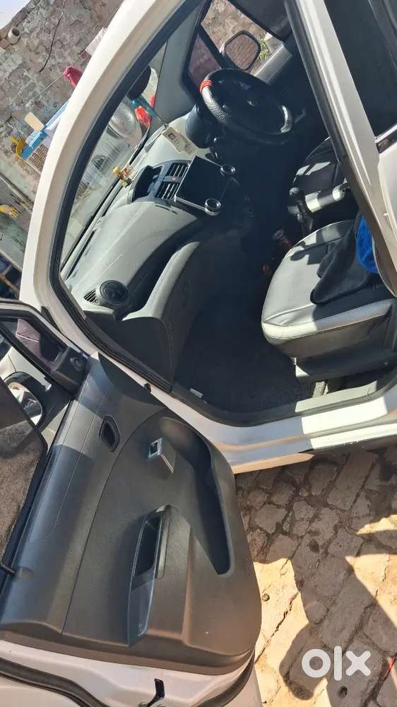 Chevrolet Beat 2015 Petrol Cng