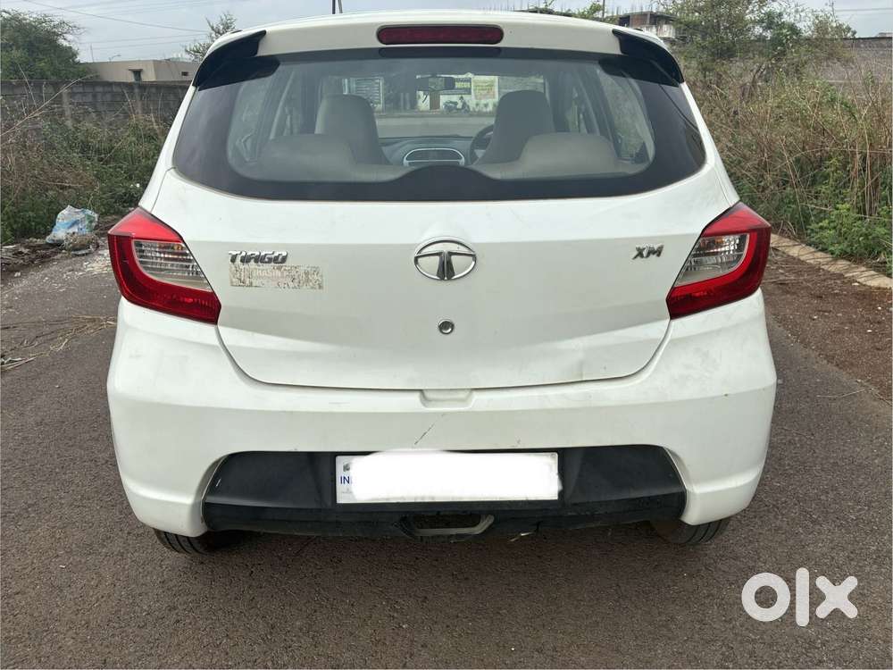 Tata Tiago 1.2 Revotron Xm, 2017, Petrol