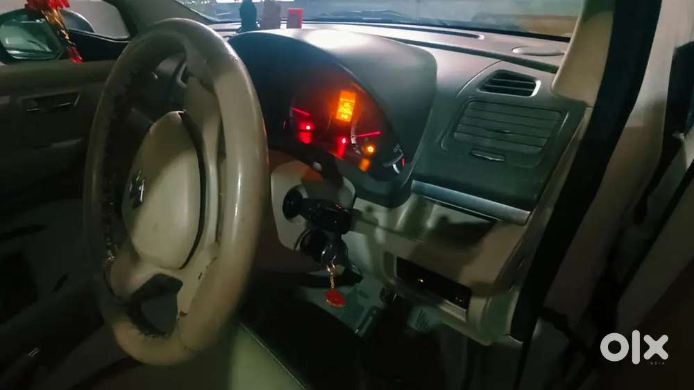 Maruti Suzuki Ertiga 2014 Petrol 204000 Km Driven/ Cng