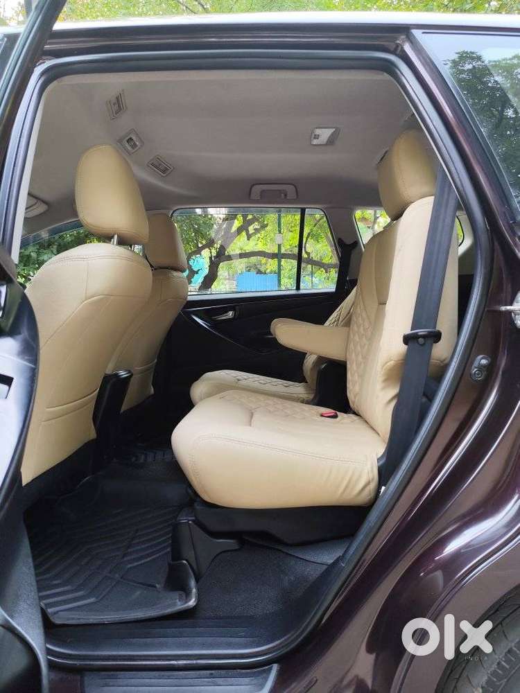 Toyota Innova Crysta 2.4 G Mt 7 Str, 2019, Diesel