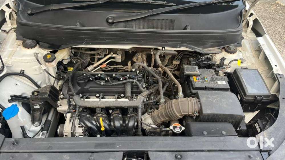 Hyundai Venue S(o) Petrol (2024) – Single Owner, Mint Condition