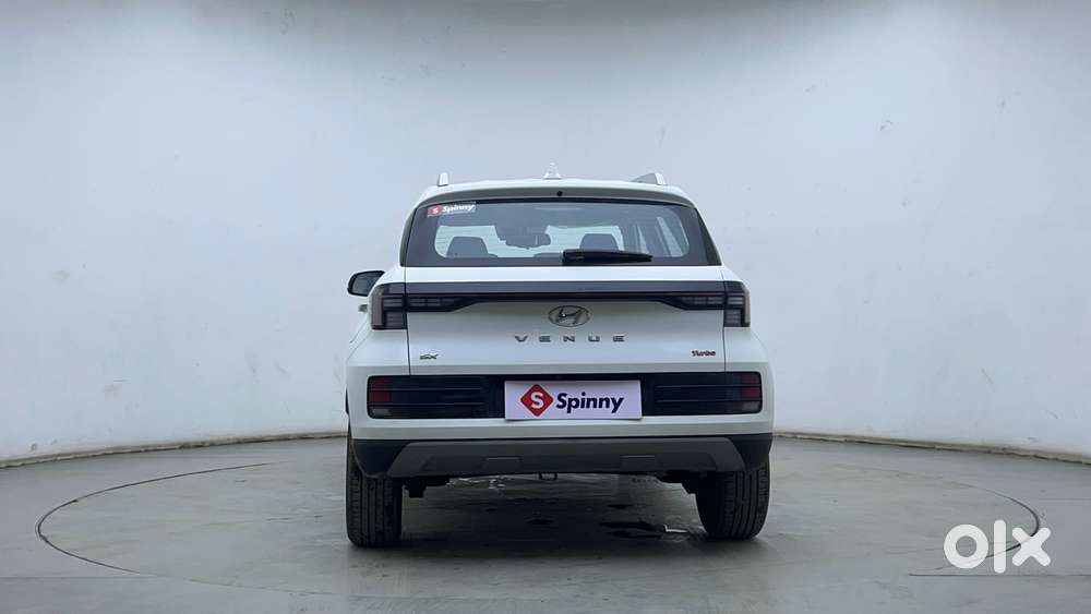Hyundai Venue 1.0 Sx (o) Turbo Dct, 2023, Petrol