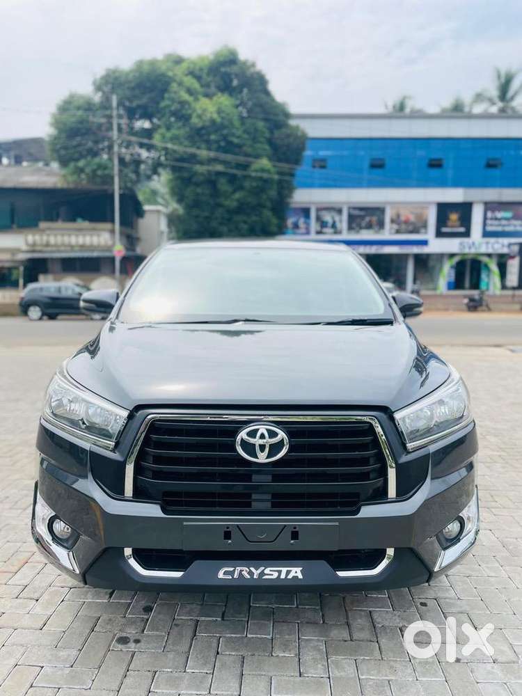 Toyota Innova Crysta 2018 Diesel Well Maintained