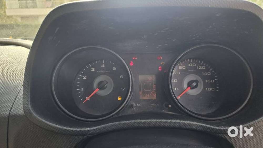 Mahindra Tuv 300 T6 Plus, 2018, Diesel