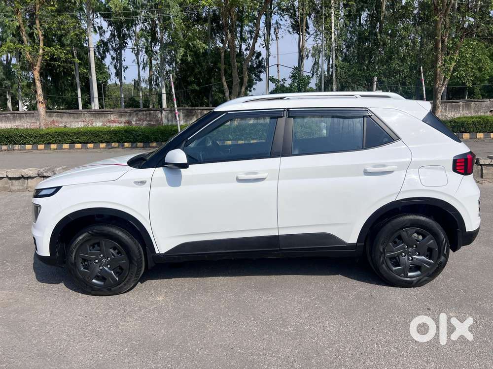 Hyundai Venue, 2024, Petrol