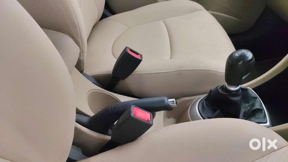 Hyundai Verna Fluidic 1.6 Vtvt Sx, 2013, Petrol