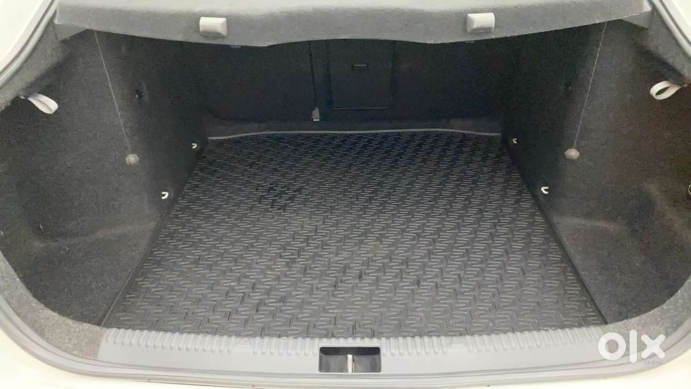 Skoda Octavia 1.8 Tsi At Style Plus, 2017, Petrol