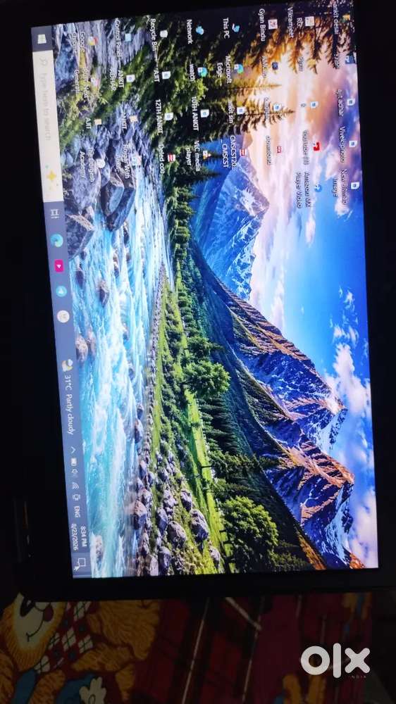 Dell
Laptop ..
