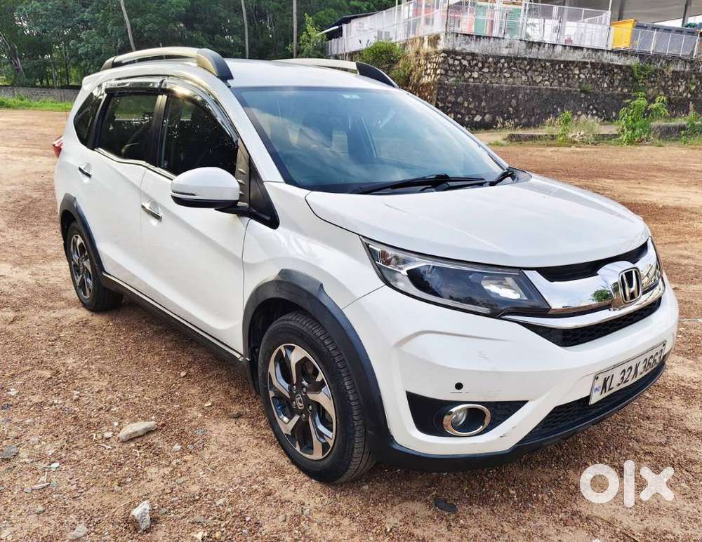 Honda Br-v Style Edition V Cvt, 2016, Petrol