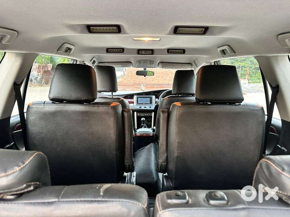 Toyota Innova Crysta 2.4 Gx Mt, 2017, Diesel