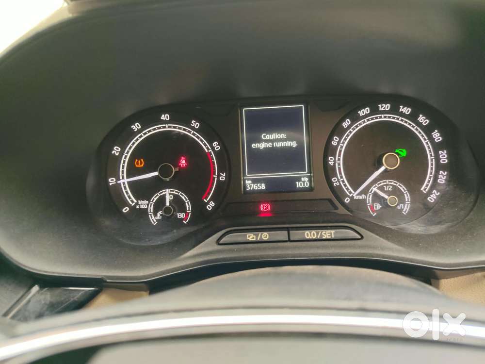Skoda Slavia Ambition 1.5l Tsi Dsg, 2023, Petrol