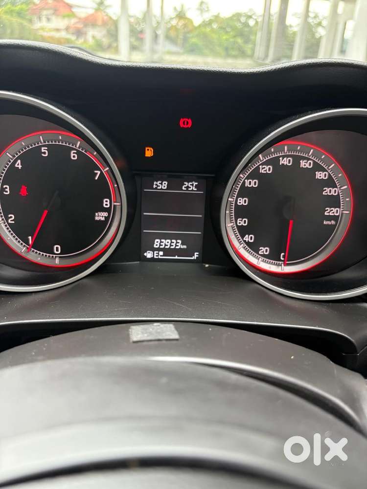 Maruti Suzuki Swift Zxi, 2022, Petrol
