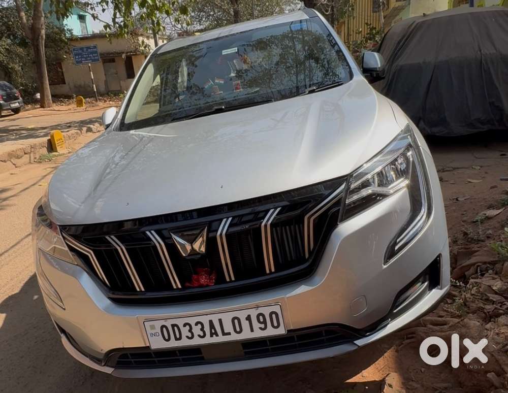 Mahindra Xuv700 2023 Petrol 19522 Km Driven