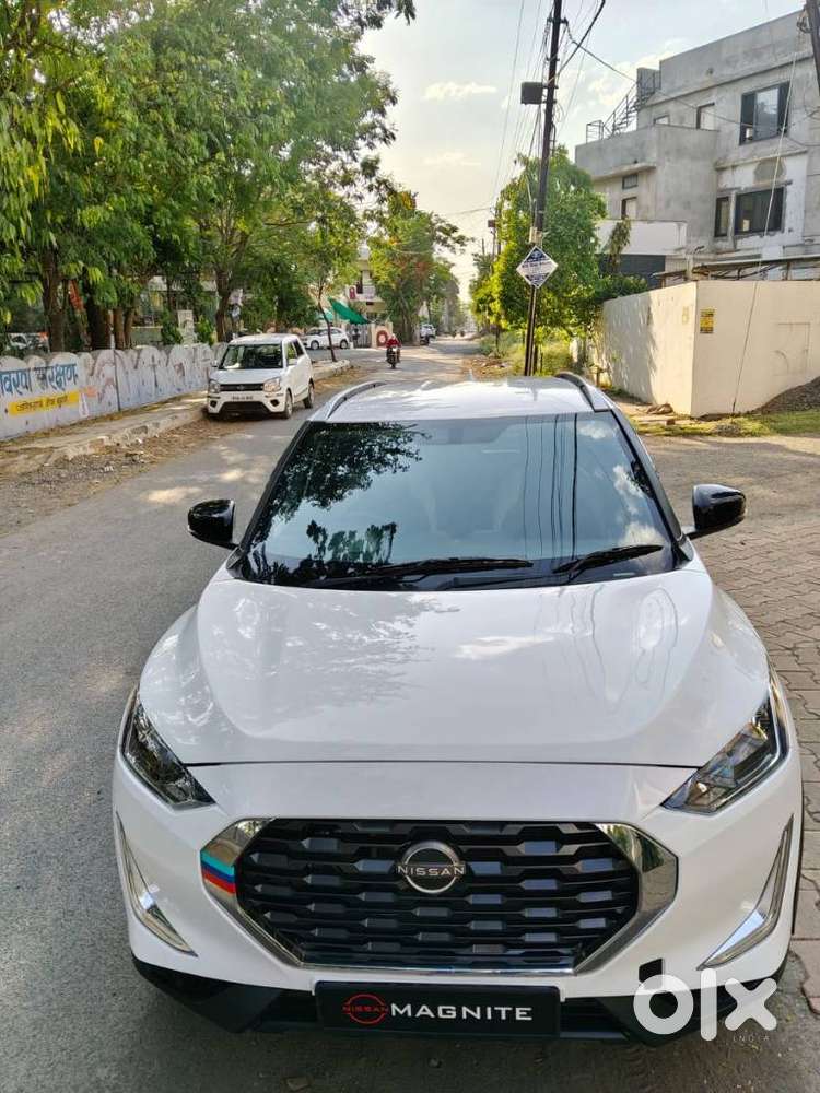 Nissan Magnite 1.0 Xv, 2024, Petrol