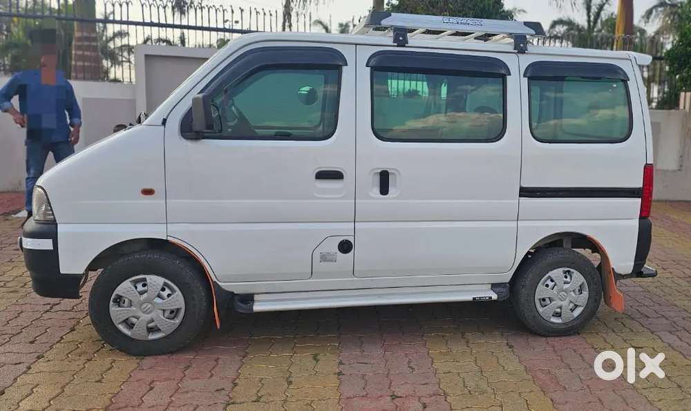 Maruti Suzuki Eeco 2025 Cng & Hybrids 14000 Km Driven