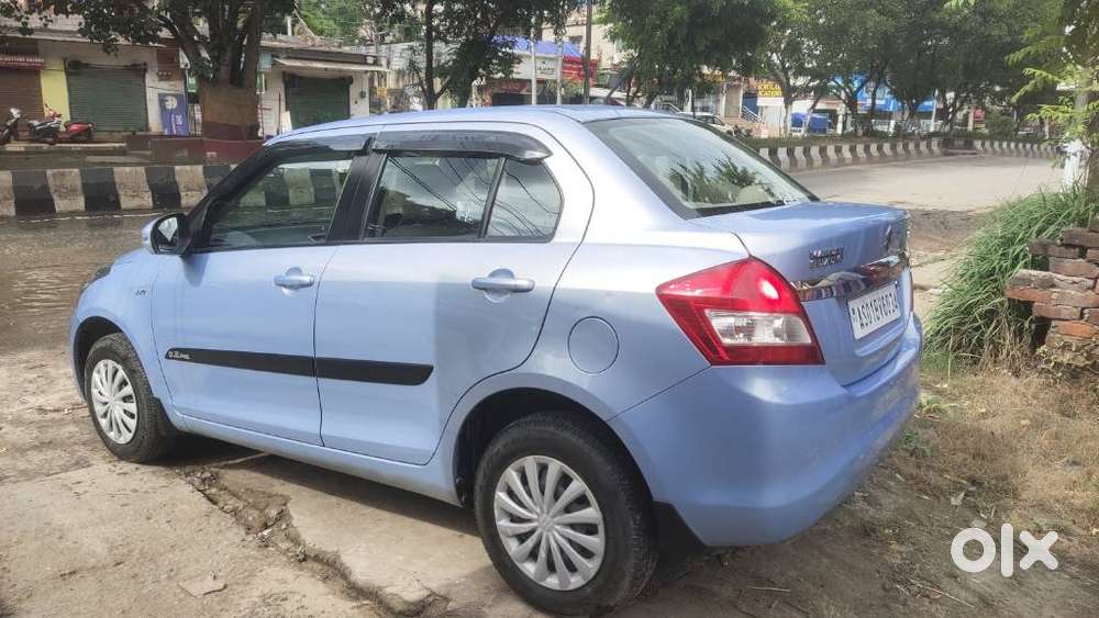 Maruti Suzuki Swift Dzire 1.2 Vxi Bsiv, 2015, Petrol