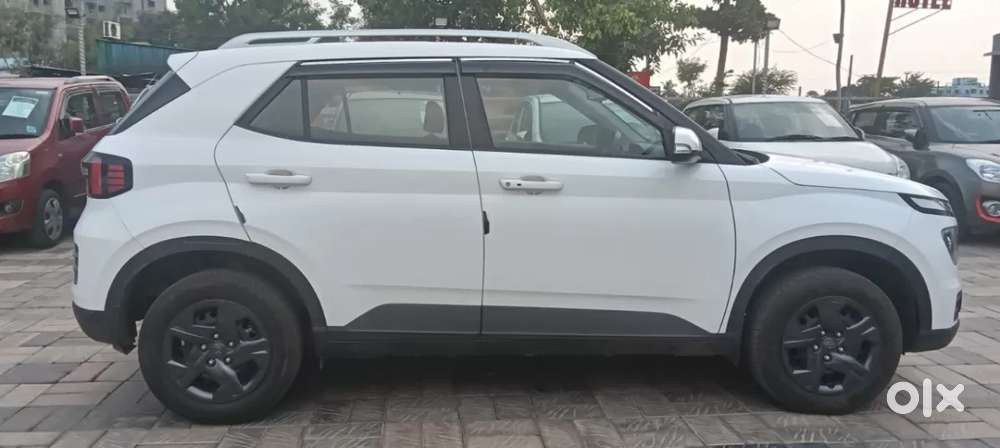 Hyundai Venue Sx, 2024, Petrol