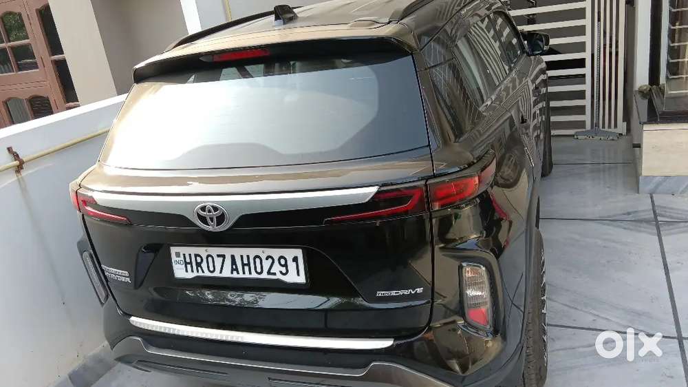 Toyota Urban Cruiser Hyryder, 1.5 Neo Drive 2025- 5700km-hr07-black