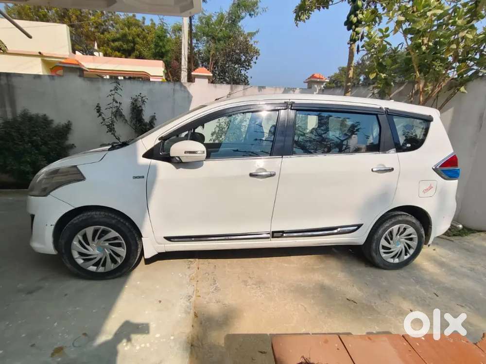 Maruti Suzuki Ertiga 2013 Diesel 123252 Km Driven