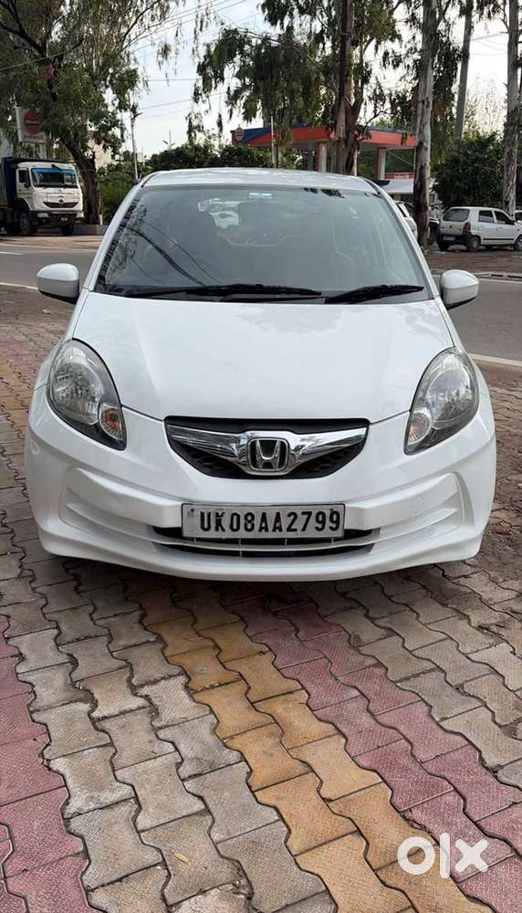 Honda Brio Mt 2012