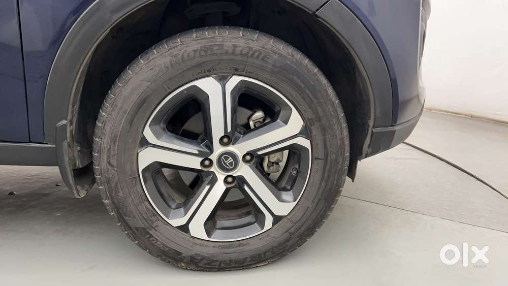 Tata Nexon Xz Plus Luxs, 2023, Petrol
