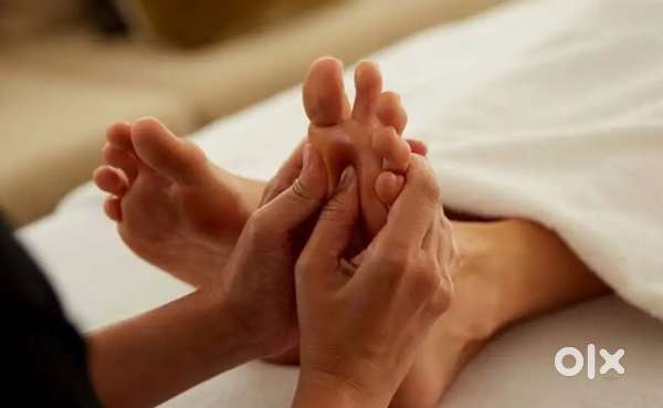 Massage therapist  fresher experience need