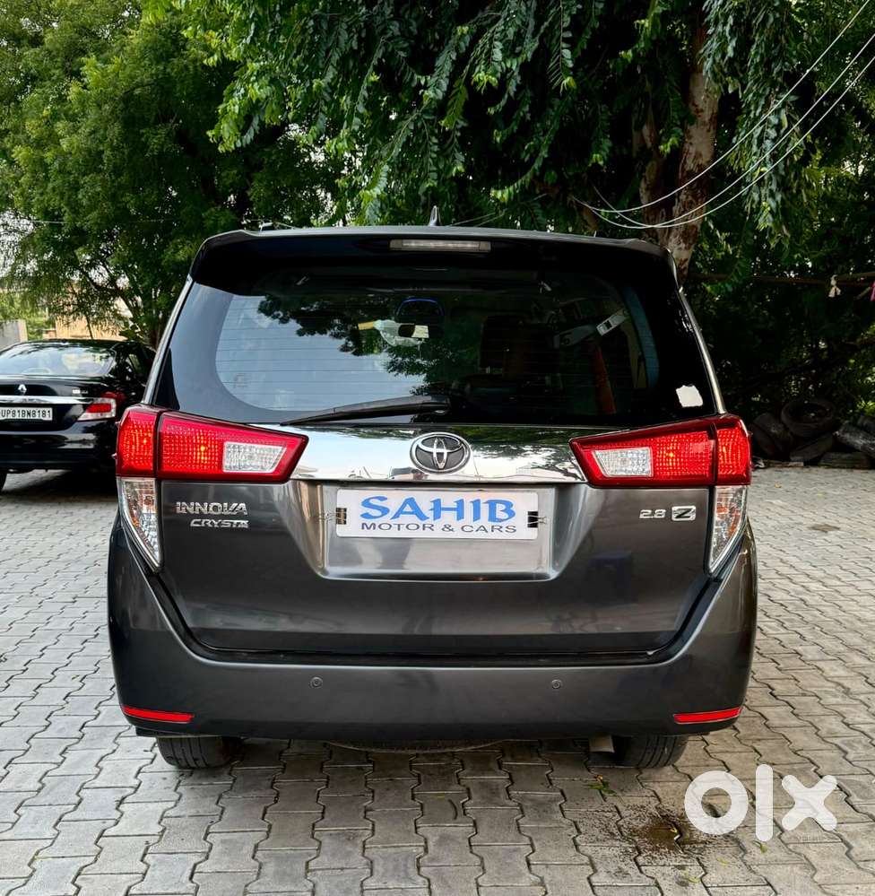 Toyota Innova Crysta 2.8z Automatic, 2017, Diesel