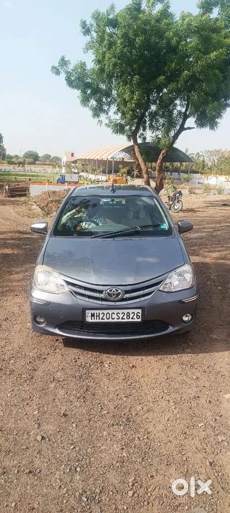 Toyota Etios Liva 2013 Diesel 100000 Km Driven