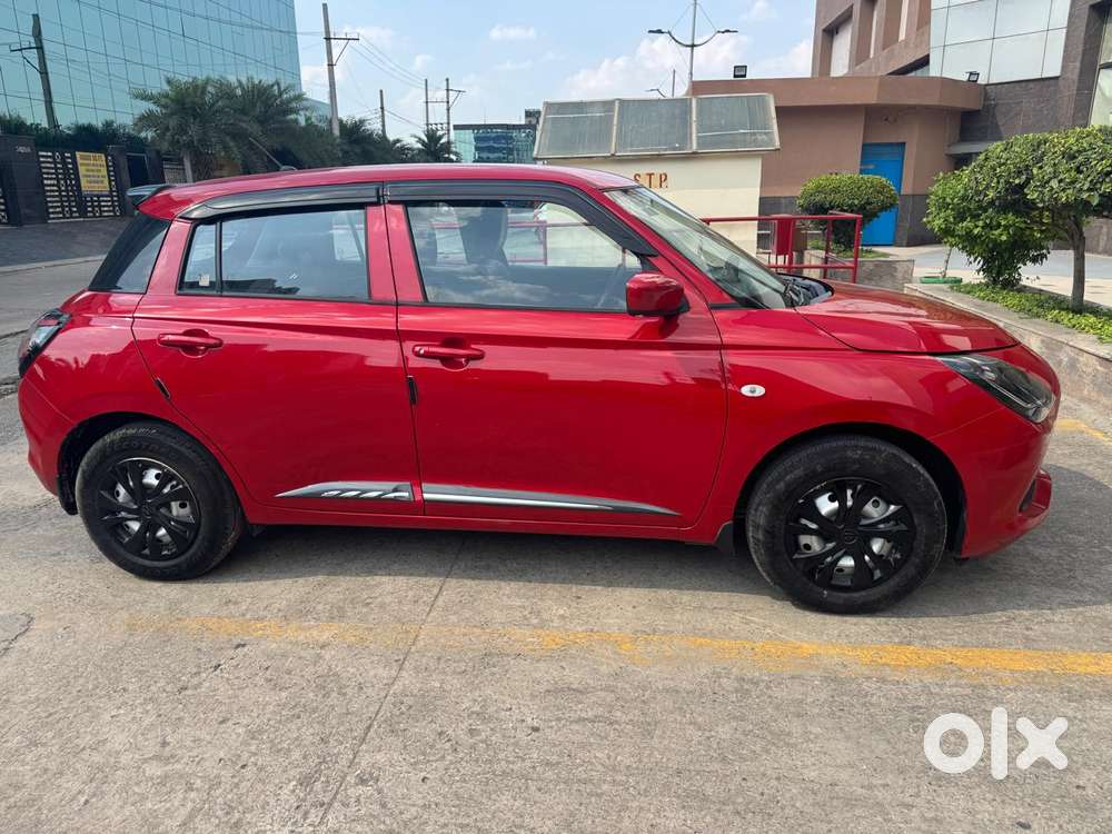 Maruti Suzuki Swift Lxi Optional-o, 2025, Petrol
